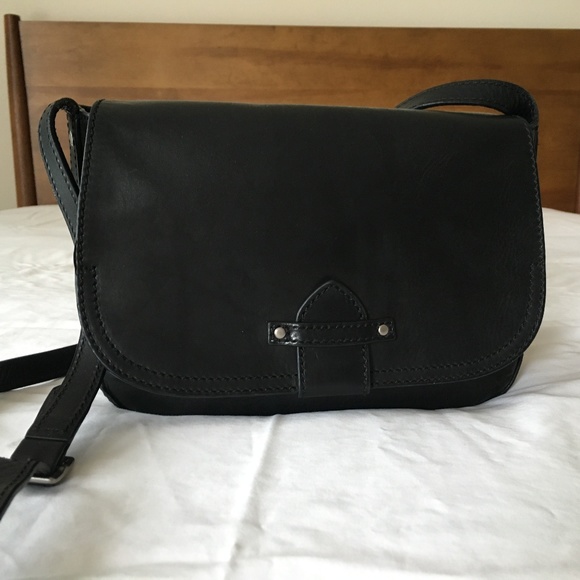 frye black crossbody bag